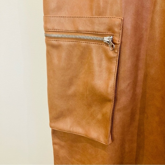 AVEC LES FILLES Sz L Faux Leather Wide Leg Cargo Pockets High Rise Pants  NEW - Picture 3 of 16